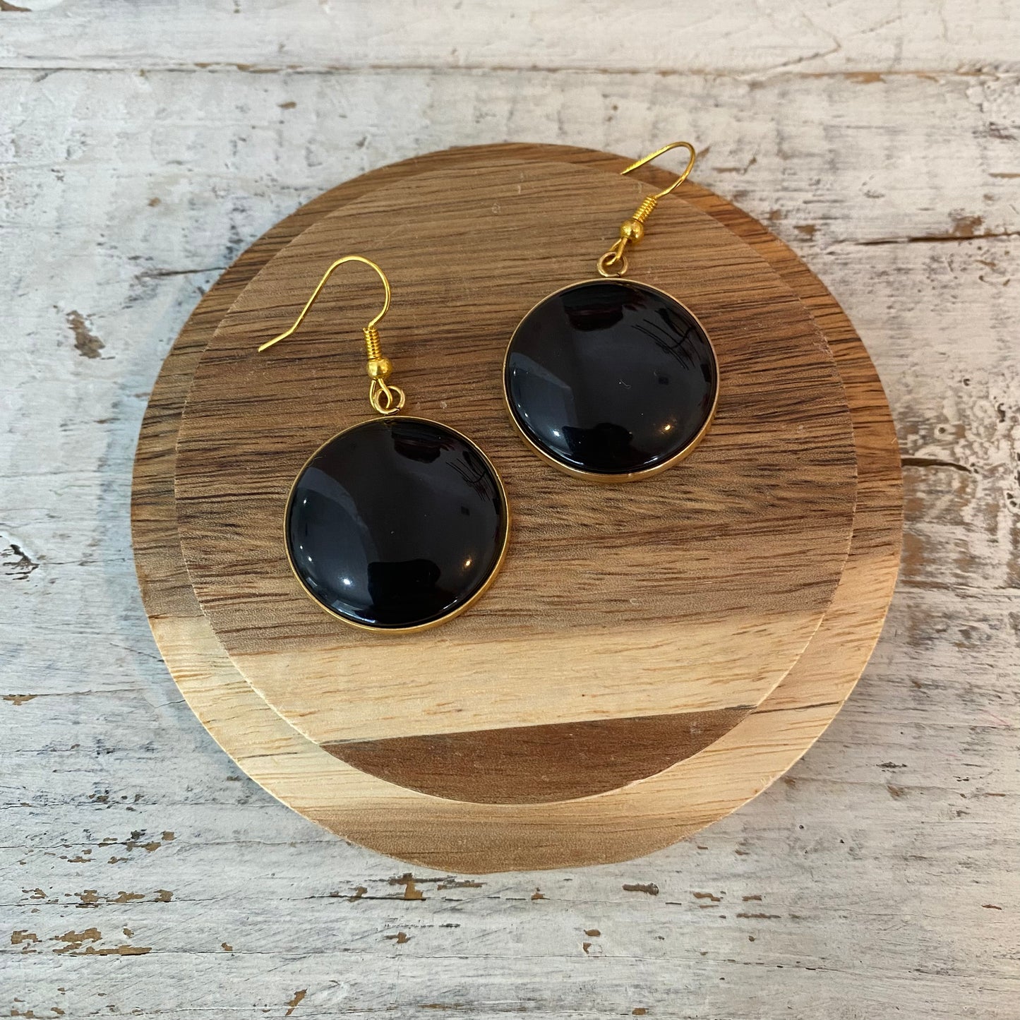 black button drop (gold)