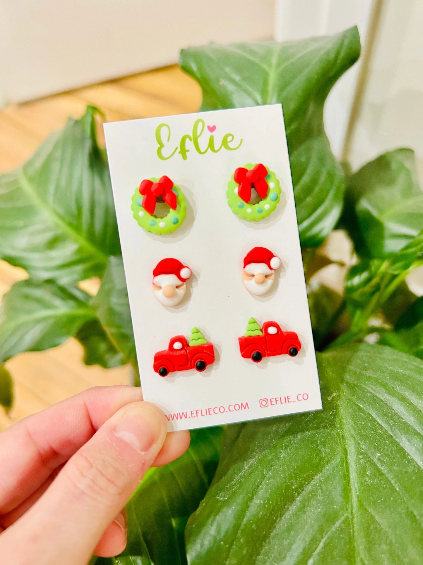 Christmas Santa, Wreath & Truck stud set