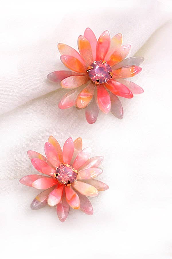 pink resin rhinestone daisy stud