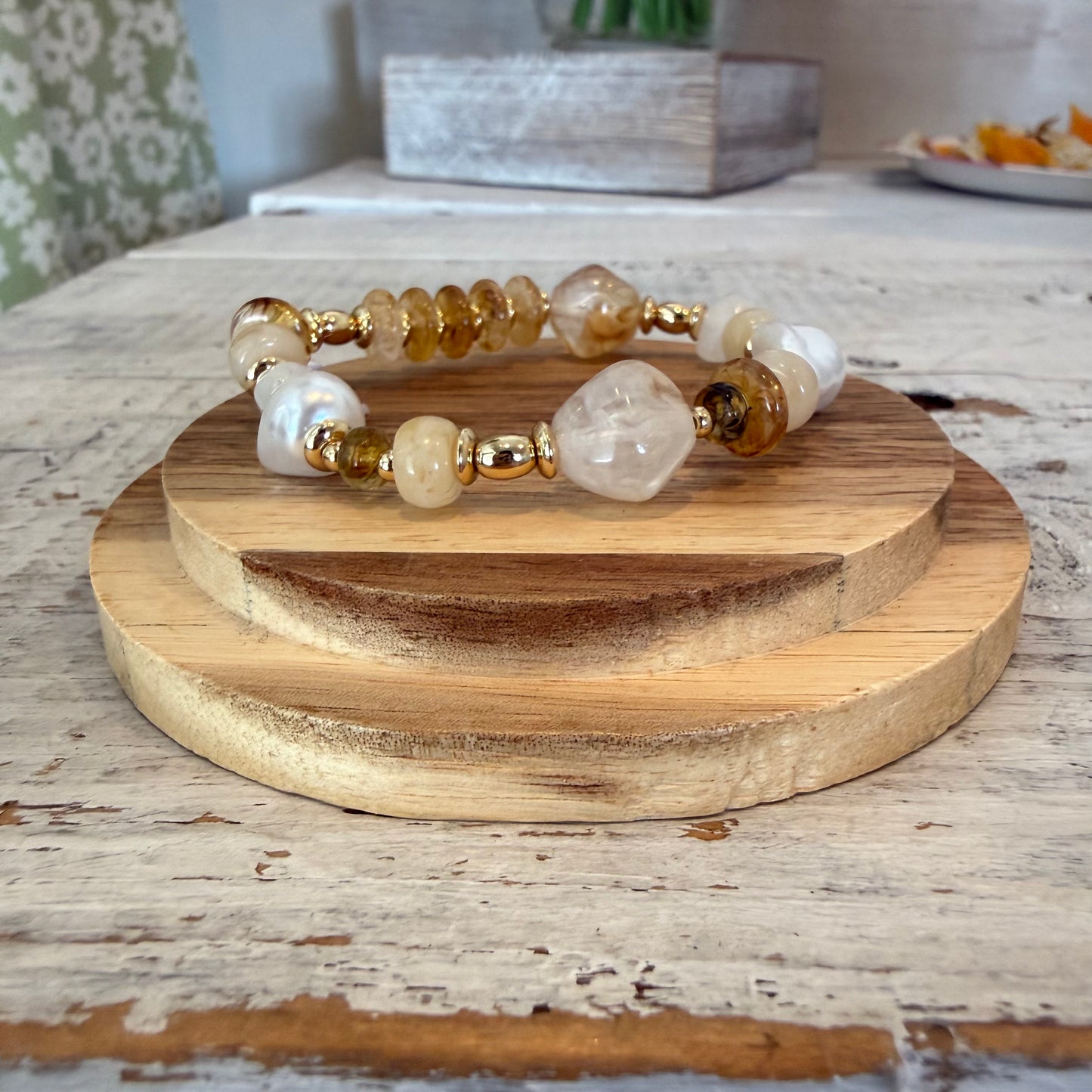 Stone & Pearl Beaded Stretch Bracelet in natural