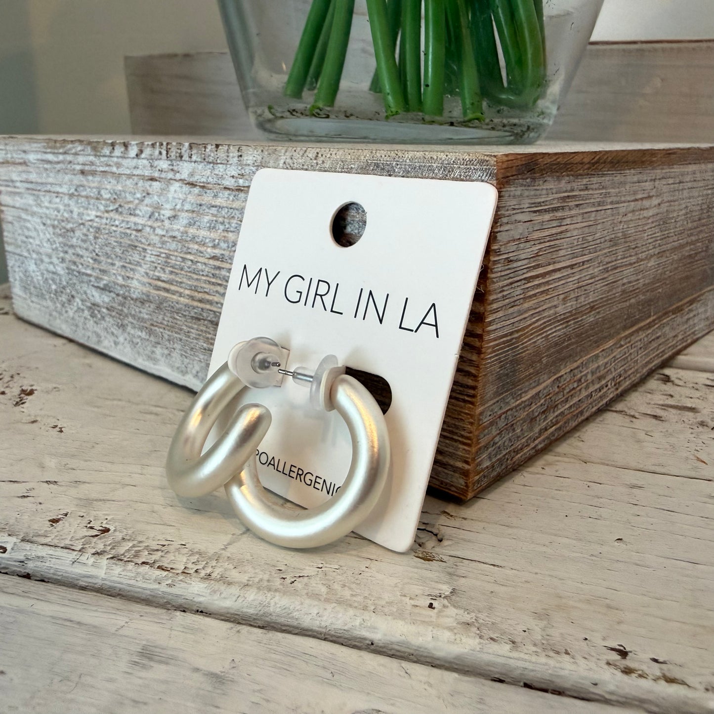betty hoop in matte silver