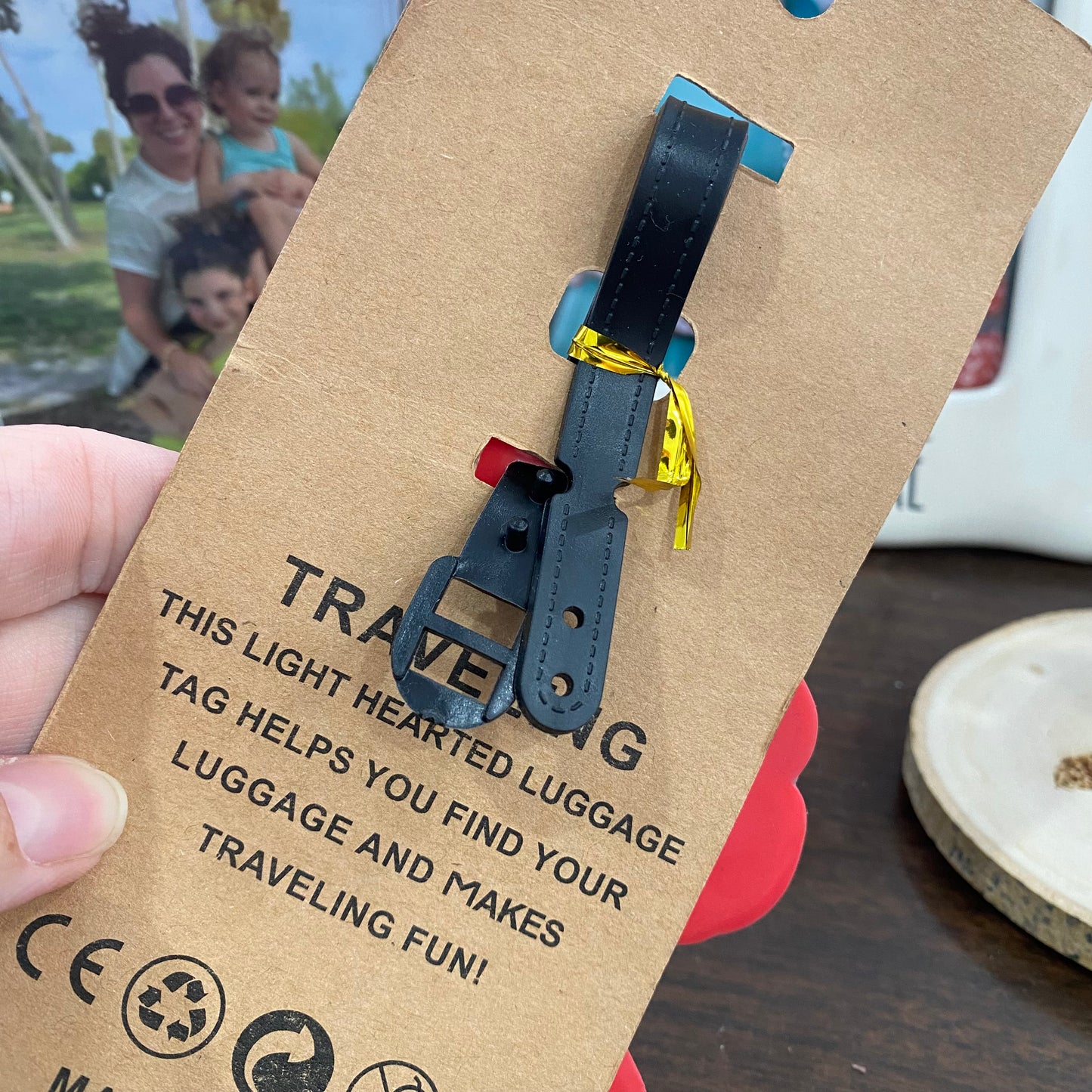 luggage tags