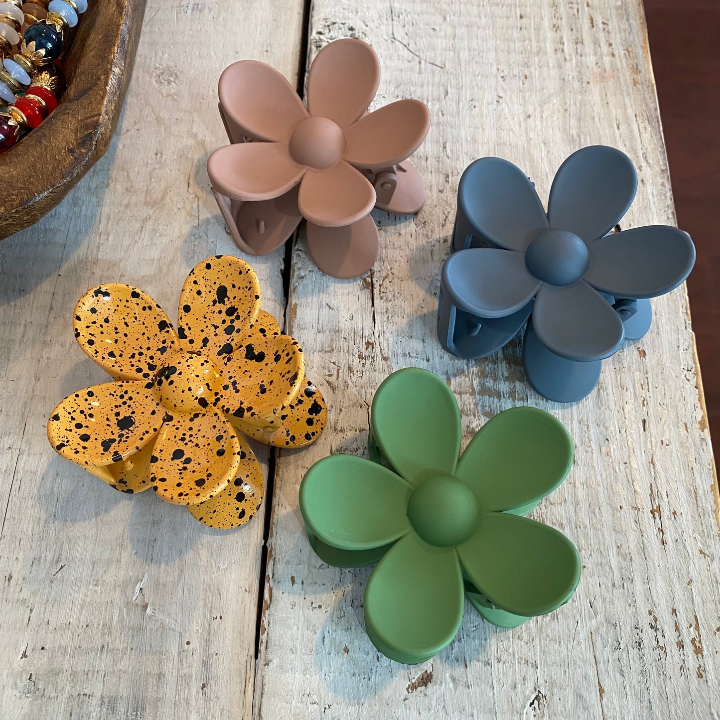 daisy claw clips