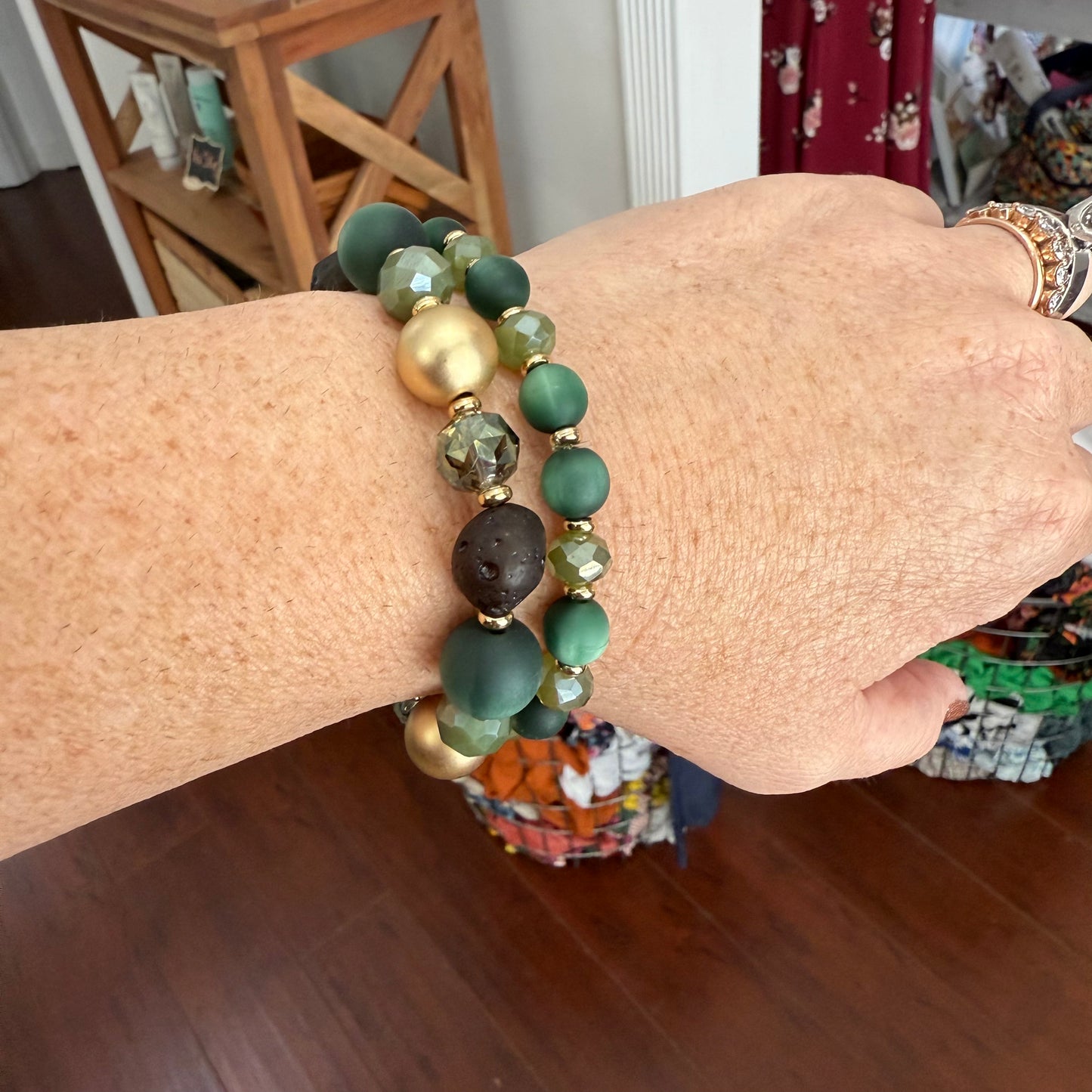 emerald stone stack with faceted crystals