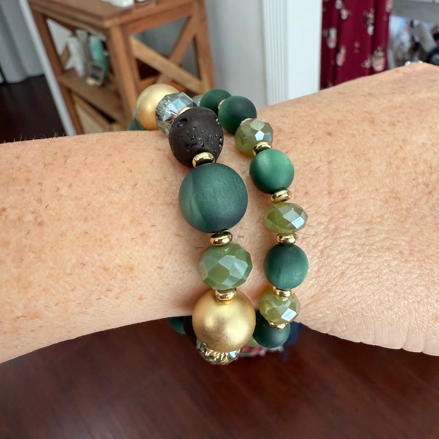 emerald stone stack with faceted crystals