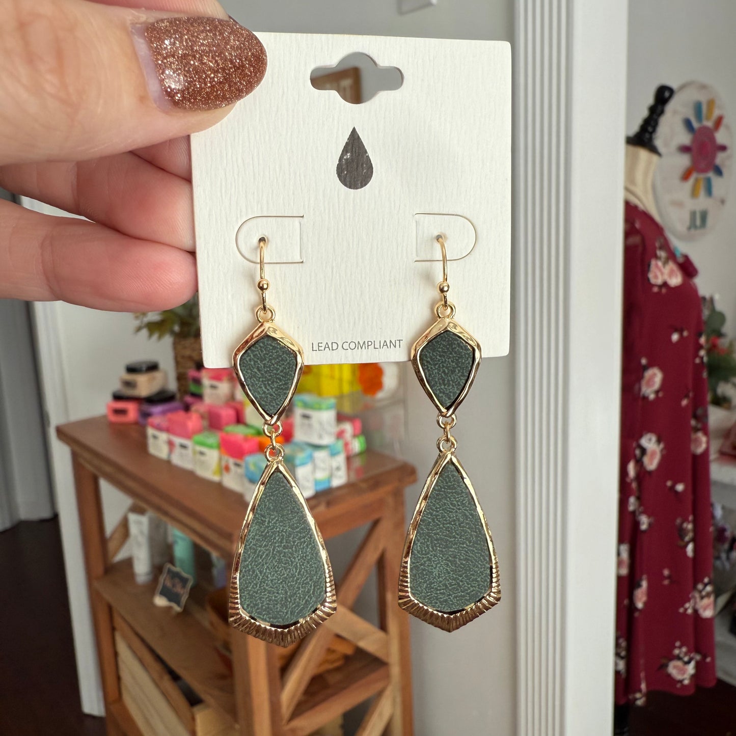 linked vegan leather fishhook drops