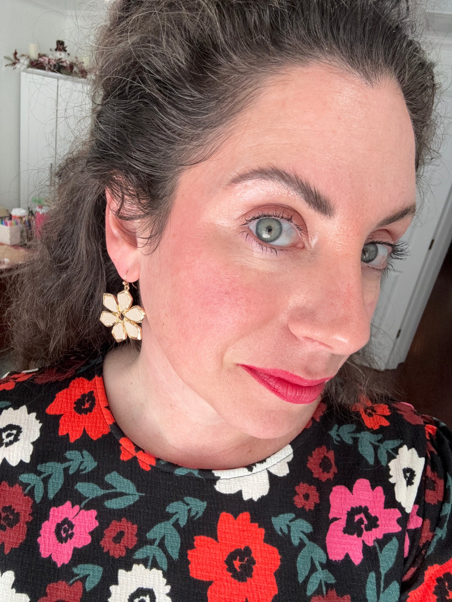 vegan leather flower drop earrings (ivory)