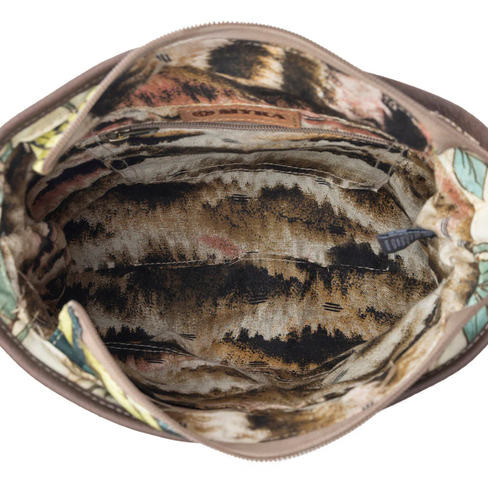 myra meadow spur shoulder bag in harvest patch